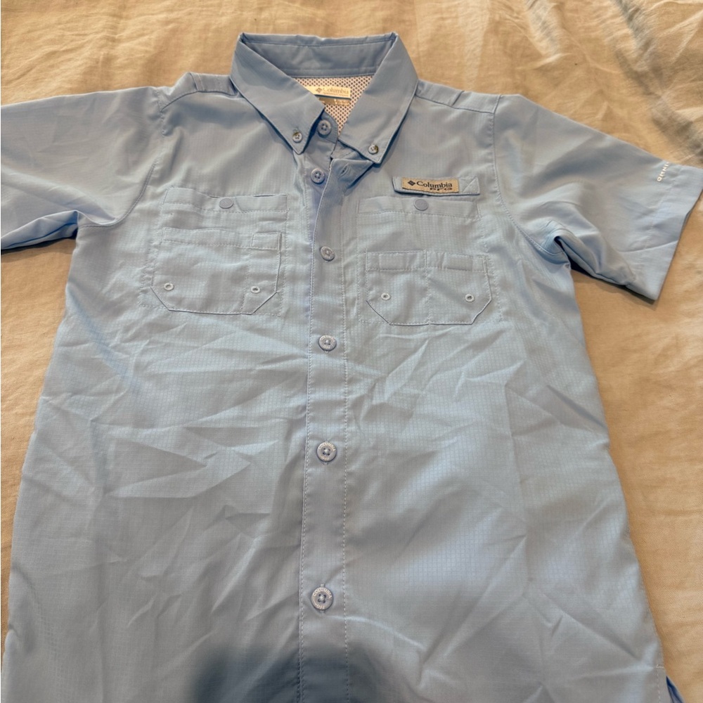 Columbia Boys Sky Blue Casual Button-Down Fishing Shirt (Omni tech dri fit)